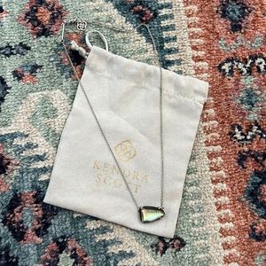 Kendra scott necklace